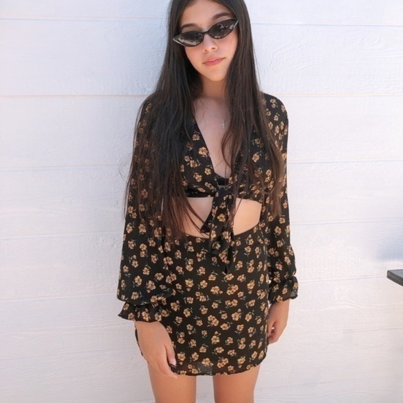 Flora daisy print two piece skirt set - Picture 10 of 13